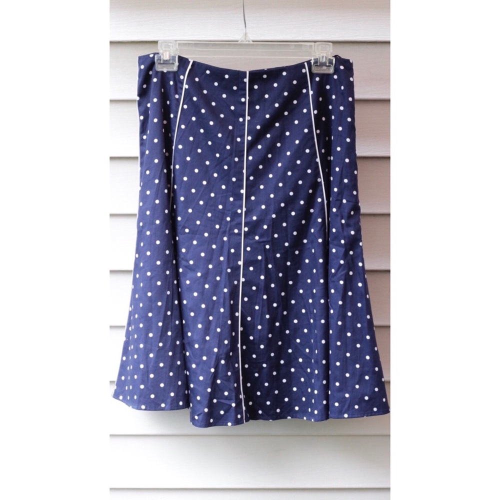 Blue polka dotted Jones New York signature skirt